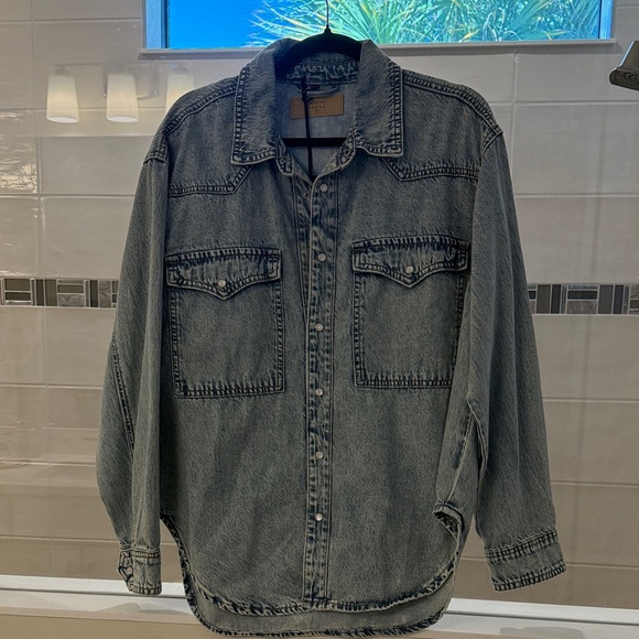 Blank NYC Tops - BLANKNYC Womens Denim Snap Button Long Sleeve Shirt Size M NWT